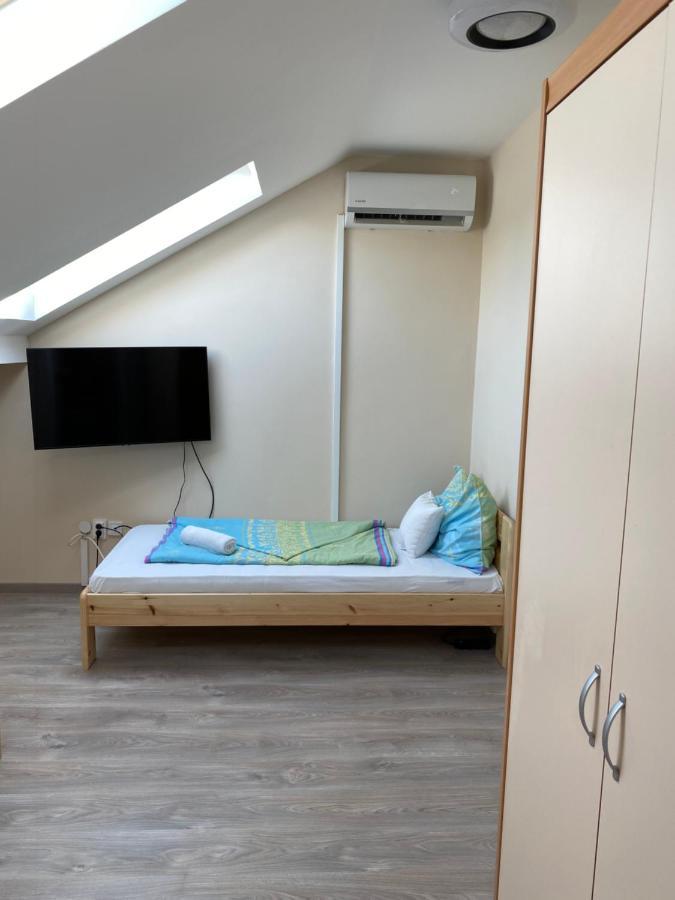 Kiskakas Etterem Hotel ซาลาแอแกร์แซค ภายนอก รูปภาพ